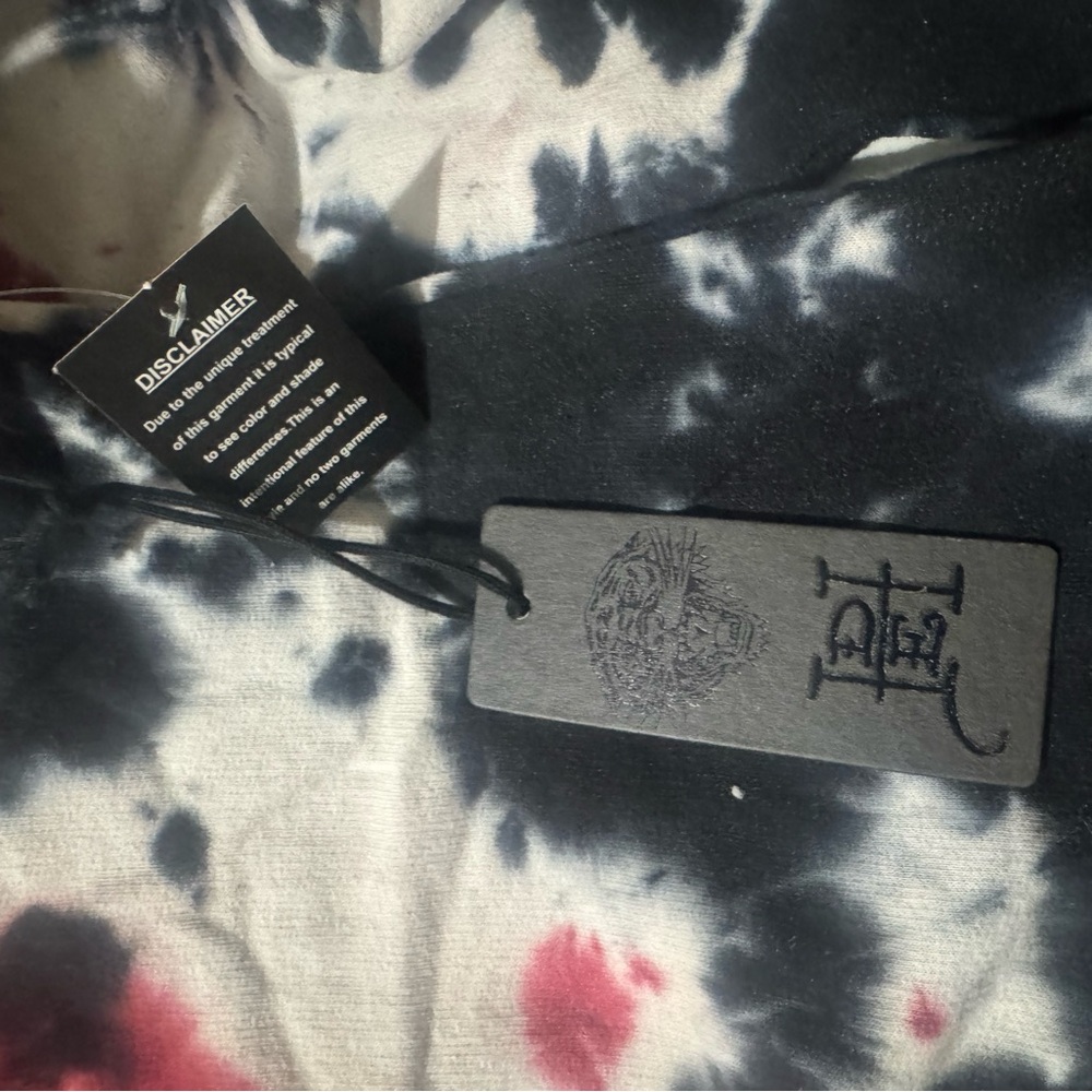 Ed hardy Tie-Dye Skull Graphic Hoodie size medium BNWT - Picture 7 of 10